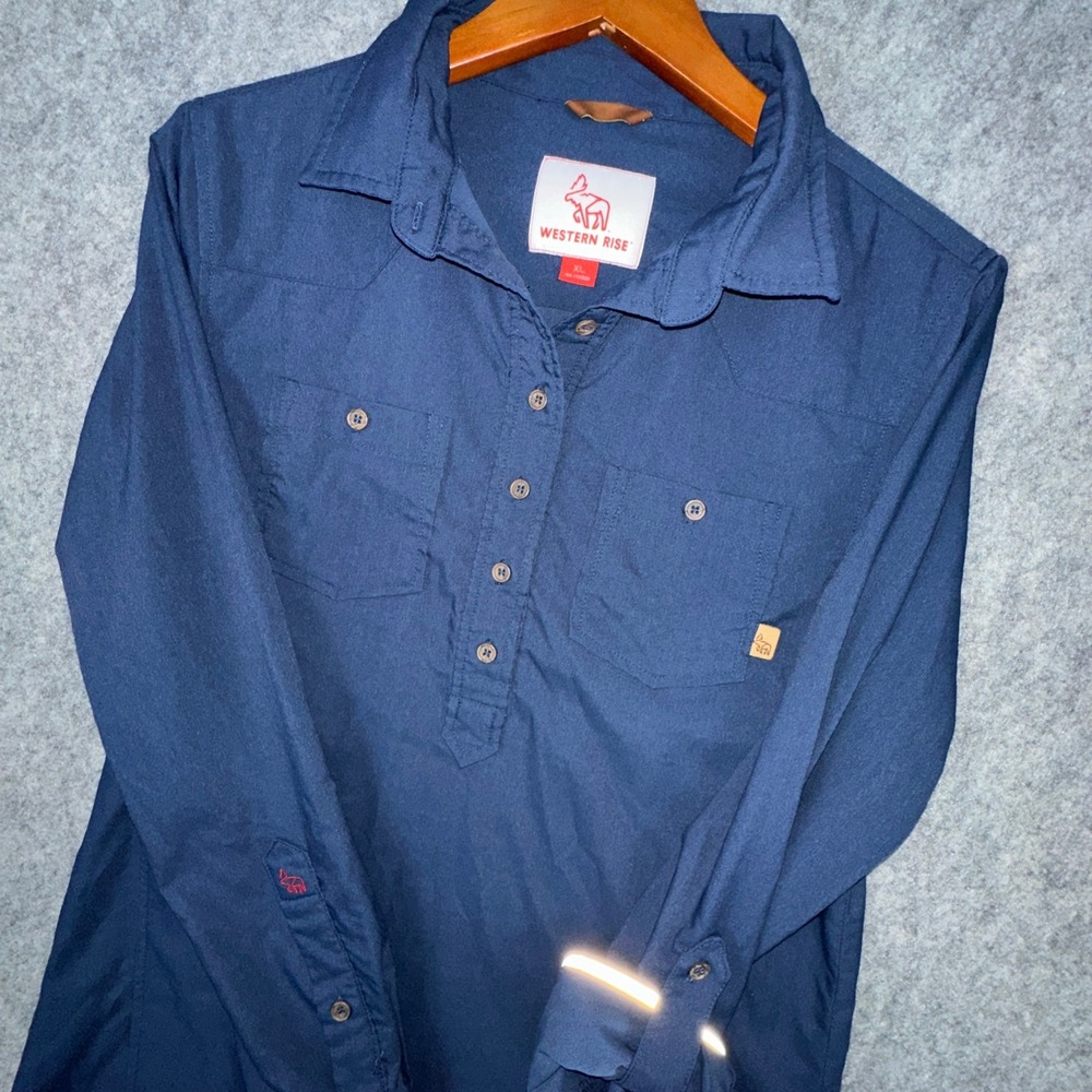 Western Rise Tomboy Popover Shirt Womens XL (M) Blue Slim Fit Reflective Stretch